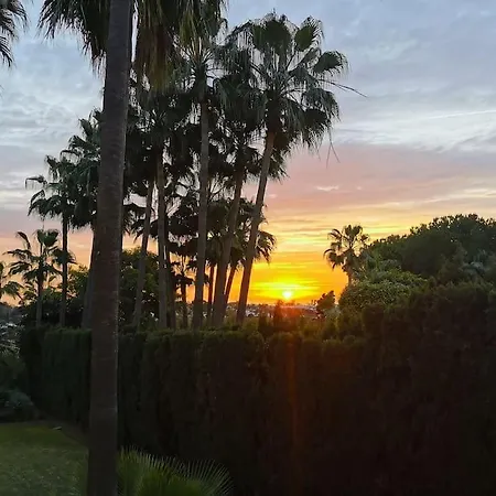 Stunning And Luxury In Marbella-atalaya - 250m To Gc Atalaya, 2x 18 Holes And Very Close To The Of San Pedro De Alcantara And Puerto Banus Or Puente Villa *