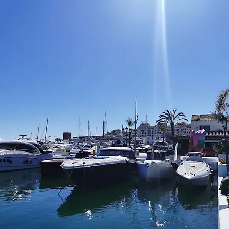 Stunning And Luxury In Marbella-atalaya - 250m To Gc Atalaya, 2x 18 Holes And Very Close To The Of San Pedro De Alcantara And Puerto Banus Or Puente Villa