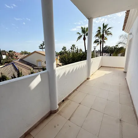 Вилла Stunning And Luxury In Marbella-atalaya - 250m To Gc Atalaya, 2x 18 Holes And Very Close To The Of San Pedro De Alcantara And Puerto Banus Or Puente *