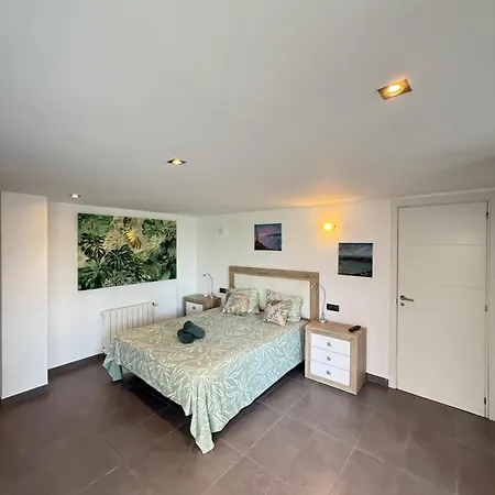 Villa Stunning And Luxury In Marbella-atalaya - 250m To Gc Atalaya, 2x 18 Holes And Very Close To The Of San Pedro De Alcantara And Puerto Banus Or Puente *
