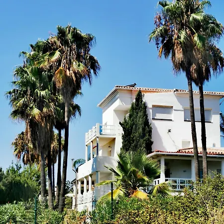 Villa Stunning And Luxury In Marbella-atalaya - 250m To Gc Atalaya, 2x 18 Holes And Very Close To The Of San Pedro De Alcantara And Puerto Banus Or Puente Estepona
