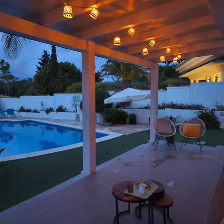 Villa Stunning And Luxury In Marbella-atalaya - 250m To Gc Atalaya, 2x 18 Holes And Very Close To The Of San Pedro De Alcantara And Puerto Banus Or Puente