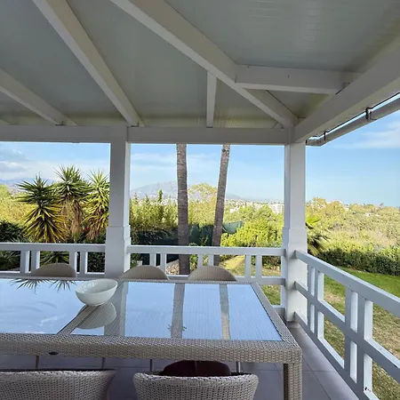 Stunning And Luxury In Marbella-atalaya - 250m To Gc Atalaya, 2x 18 Holes And Very Close To The Of San Pedro De Alcantara And Puerto Banus Or Puente Villa Estepona