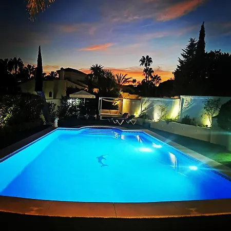 Stunning And Luxury In Marbella-atalaya - 250m To Gc Atalaya, 2x 18 Holes And Very Close To The Of San Pedro De Alcantara And Puerto Banus Or Puente 别墅